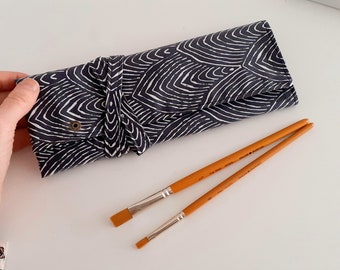 Small waterproof brush roll, travel brush wrap, paintbrush roll, art tool storage, watercolour artist, gifts for artists, artist pencil case