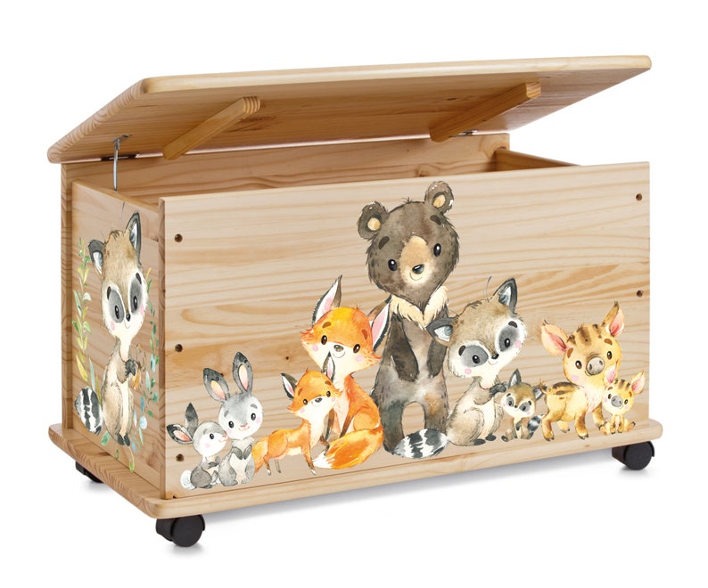 Spielzeugkiste Waldgang Spielzeugkiste Holzkiste Kinderzimmer Deko personalisierbar Bild 1