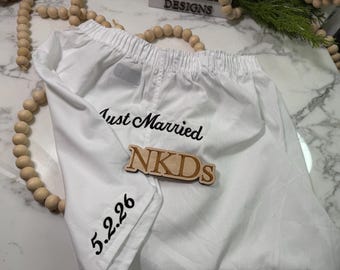 1pr  White MEN’s Embroidered Groom Underwear Boxers Wedding New Husband Bride Gift Boyfriend Boxer Shorts Wedding Get Ready Just Married BUM