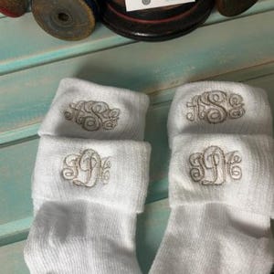 1 pair Infant Toddler Girls Boys Monogrammed Youth Gold Toe Socks School Uniform Initials White Rolled Turn Cuff Crew or Ankle ToddlerSocks 画像 17
