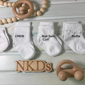 1 pair Infant Toddler Girls Boys Monogrammed Youth Gold Toe Socks School Uniform Initials White Rolled Turn Cuff Crew or Ankle ToddlerSocks 画像 2
