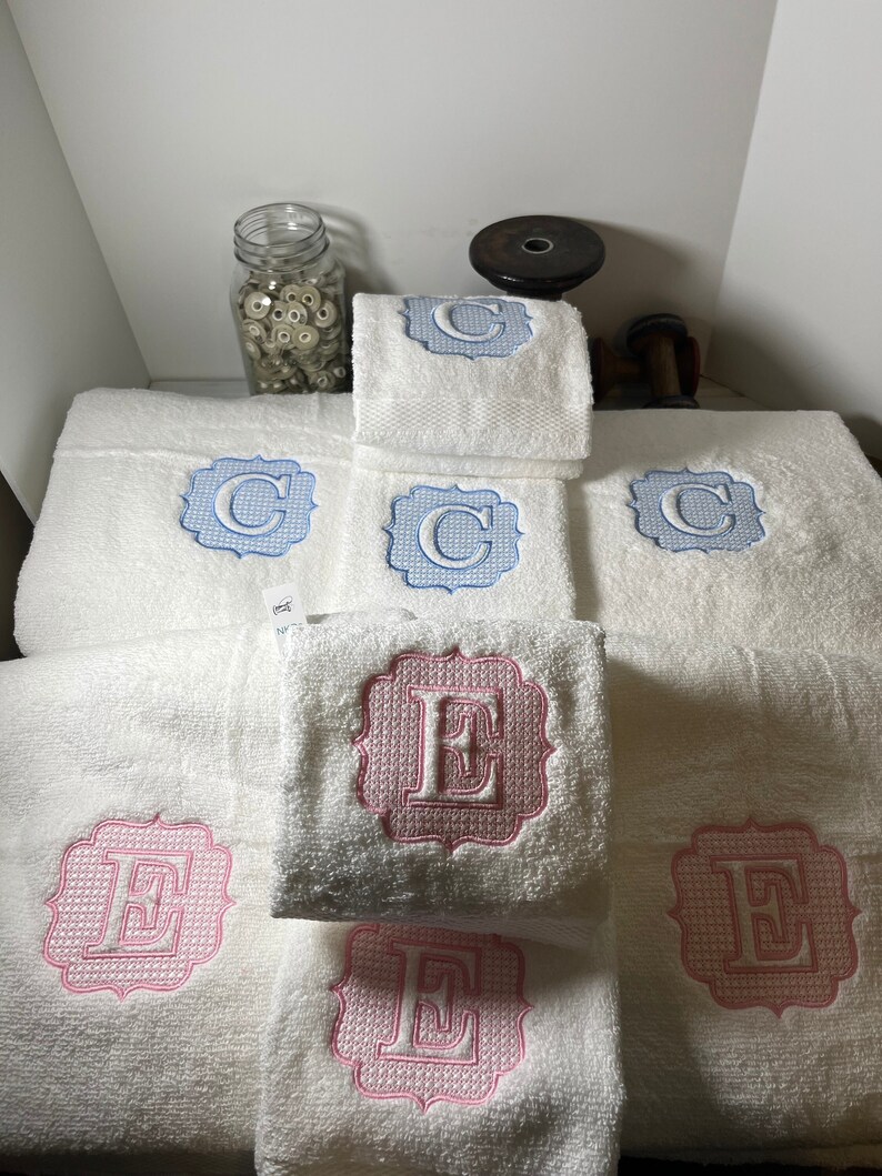 NYLAKELLEYdesigns Towel - Thumbnail 5