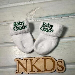 1 pair Infant Toddler Girls Boys Monogrammed Youth Gold Toe Socks School Uniform Initials White Rolled Turn Cuff Crew or Ankle ToddlerSocks Baby + One Name