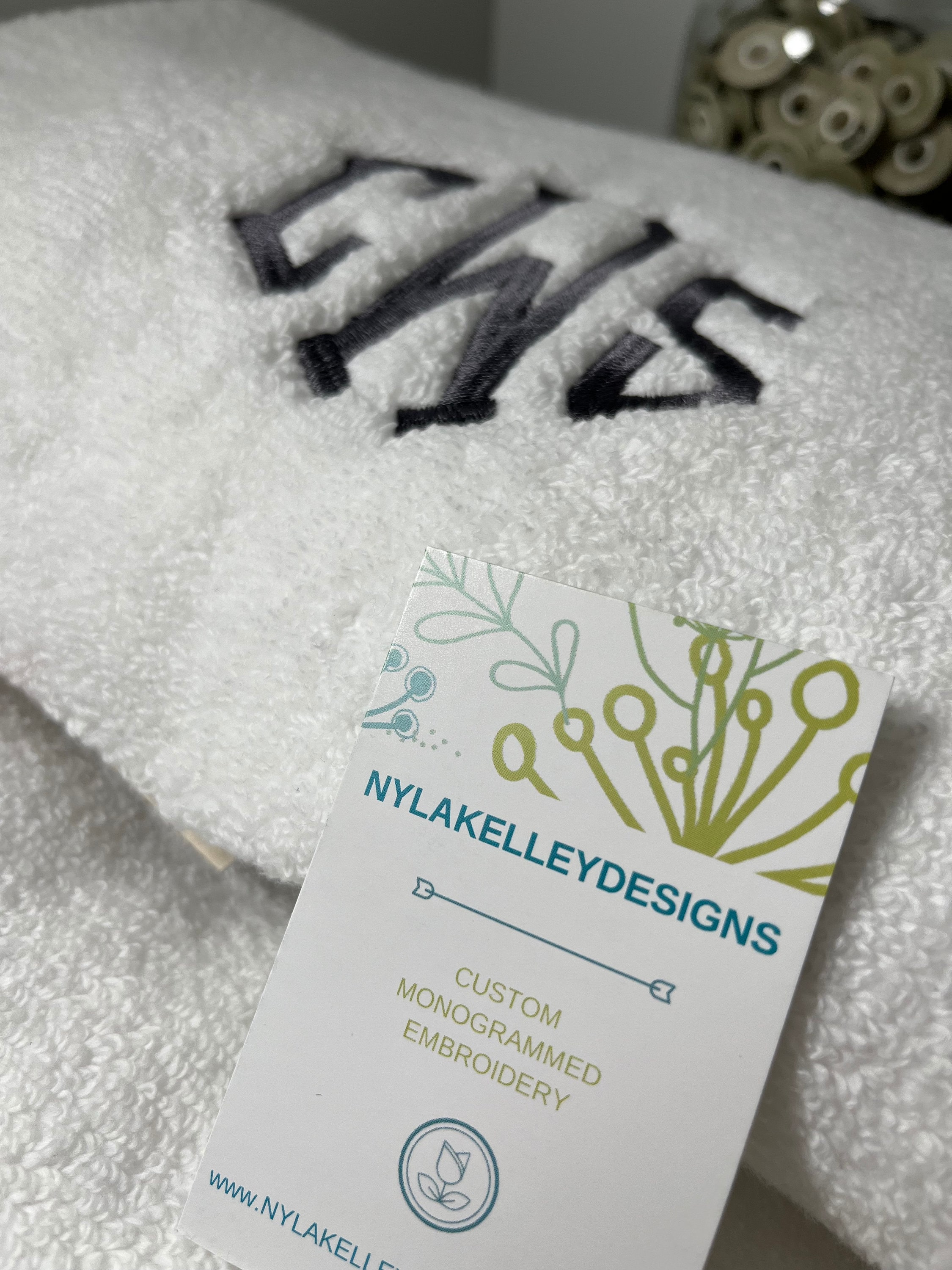 1 Top Selling Diamond Sls Monogram Initials BATH or HAND Towel ...