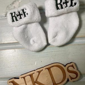 1 pair Infant Toddler Girls Boys Monogrammed Youth Gold Toe Socks School Uniform Initials White Rolled Turn Cuff Crew or Ankle ToddlerSocks 画像 19