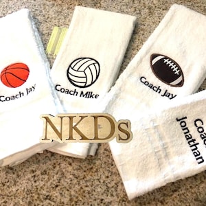 1 Top Selling Customized Sporting Towel Coach Basketball Baseball Volleyball Track Tennis Football Soccer Embroidered Personalized Sports