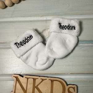 1 pair Infant Toddler Girls Boys Monogrammed Youth Gold Toe Socks School Uniform Initials White Rolled Turn Cuff Crew or Ankle ToddlerSocks 画像 1