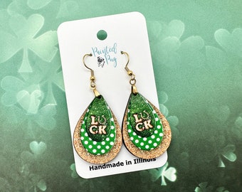 Luck St Patricks Day Earrings, St Patricks Day Dangle, Luck Earrings, Irish Earrings, Horseshoe Earrings, Green and Gold Earrings