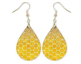 Honeycomb Earrings, Honeycomb Bee Earrings, Honey Bee Earrings, Gift for Bee Keeper, Summer Earrings, Honeycomb Dangle Earrings