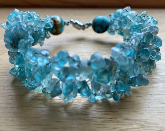 Apatite gemstone bracelet