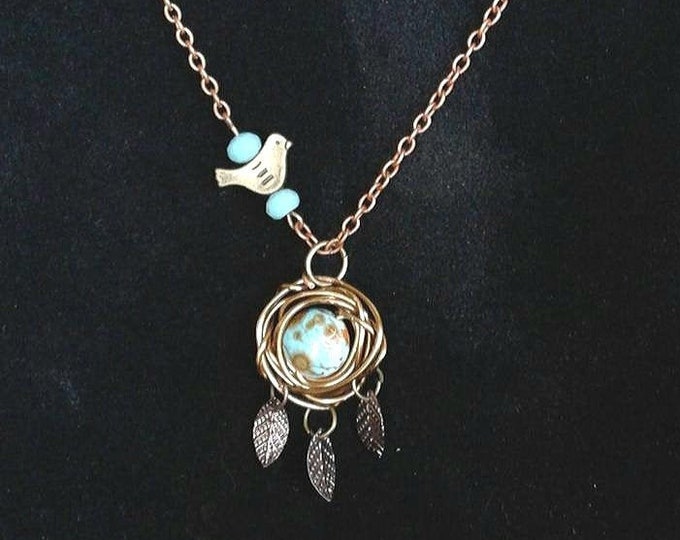 Birdnest & feathers wire wrapped necklace