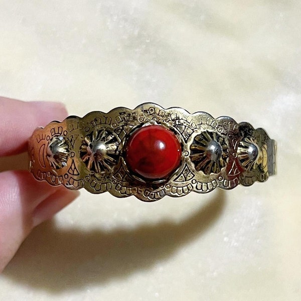 Goldtone Red Stone Southwestern Style Cuff Bracelet (#0)