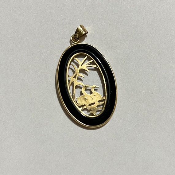 x 14K Yellow Gold Black Oval Frame Swimming Swan … - image 2