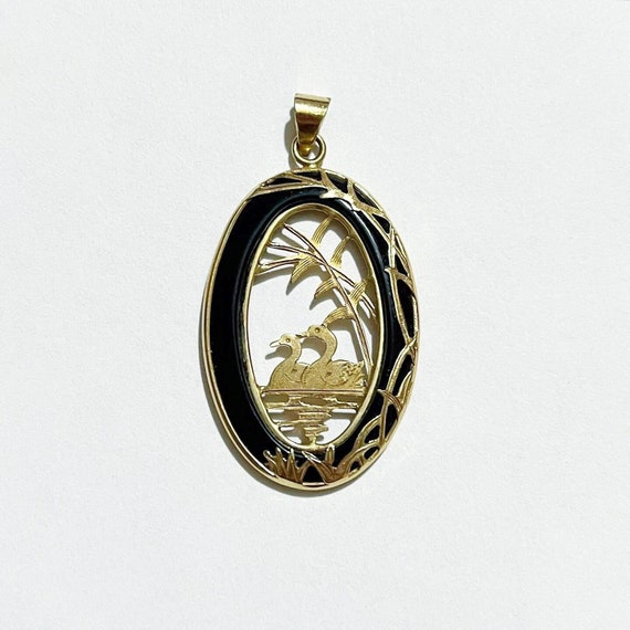 x 14K Yellow Gold Black Oval Frame Swimming Swan … - image 1