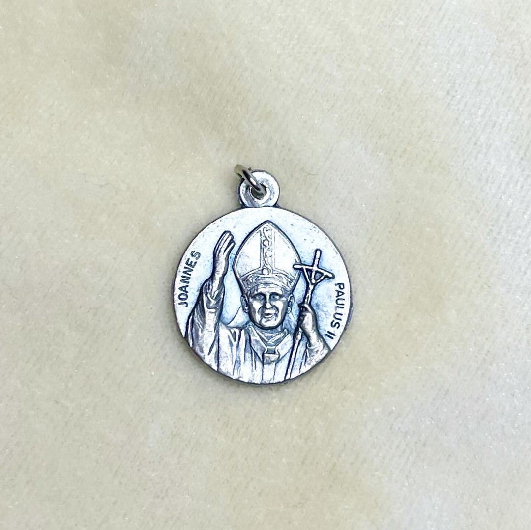 Silvertone Round St John Paul Joannes Paulus II Religious Prayer Medal ...
