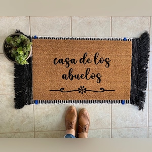 Casa de los abuelos doormat, abuelos doormat , gift for grandparents, doormat in Spanish, abuelitos house doormat. Latin doormats.