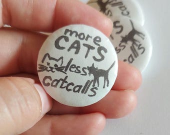 Plus de chats, moins de cris : épinglette