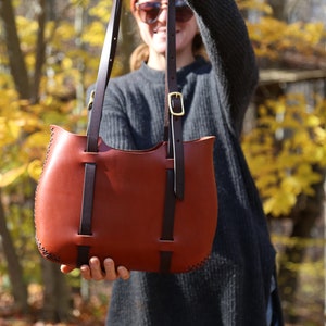 LEATHER TOTE bag, large leather tote, market tote, leather purse, hand sewn, tote bag leather, brown leather, under the tree, underthetree image 1