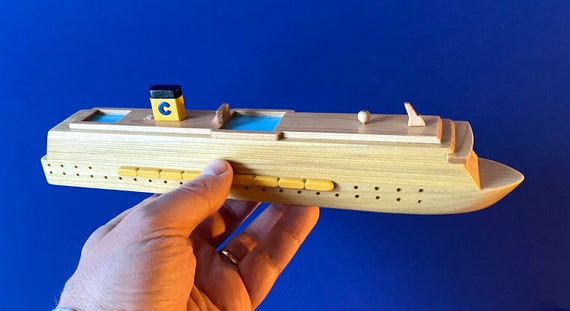 toy cruise ship