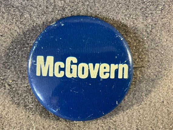 Vintage McGovern 1 1/8” Presidential Campaign Pin… - image 2