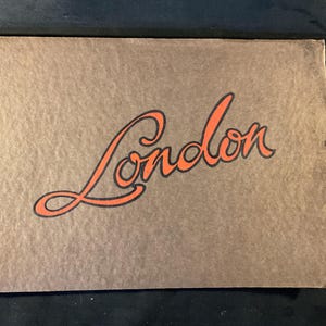 Vintage London City Tourist Souvenir Book - 54 gravure reproductions depicting London up-to date - Early tourist photo souvenir book