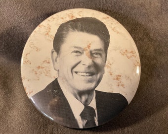Vintage Ronald Reagan Pinback Button: 1980 Presidential Campaign, 3 Inch
