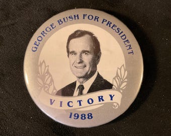 Vintage George Bush for President Victory 1988 - George Bush and Dan Quayle 1988 Presidential Campaign Pin - George H.W. Bush and Dan Quayle
