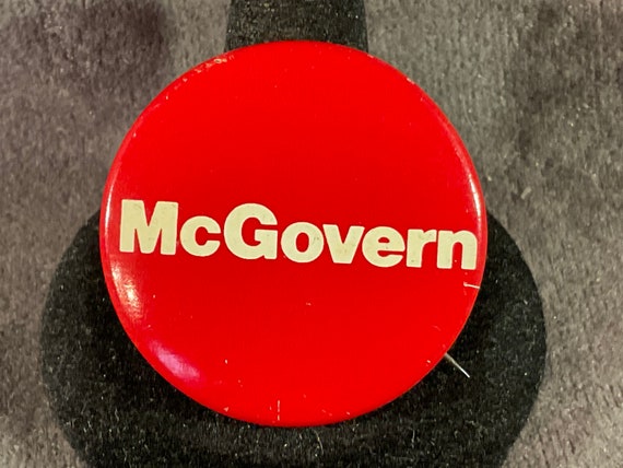 Vintage McGovern 1 3/8” Presidential Campaign Pin… - image 1