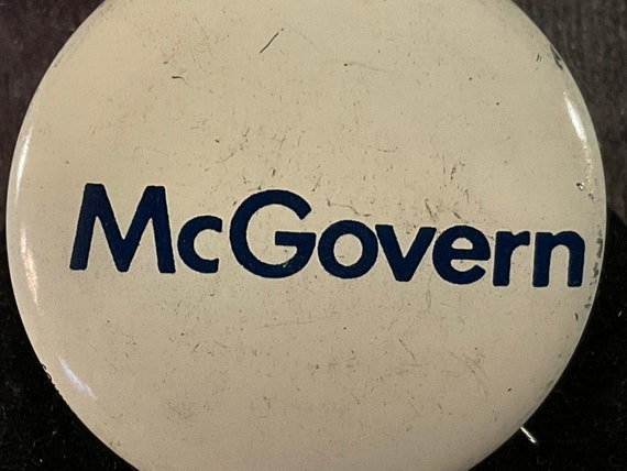Vintage McGovern 1 7/16” Presidential Campaign Pi… - image 3