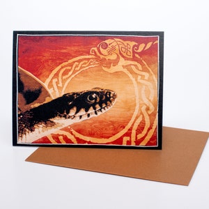 PREMIUM ART KARTE Keltische Schlange Ouroboros, Original Kunstdruck Grußkarte, Rot und Gold