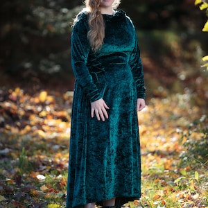 Prayer Dress Velvet Medievale Hood Long Sleeves