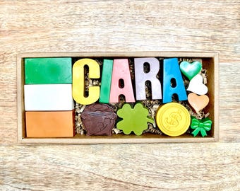 Crayones con nombre personalizado: regalo natural y no tóxico, ideal para el Día de San Patricio o un cumpleaños.