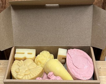 CAJA DE JABÓN FEA: más de 20 oz de jabón natural, hecho a mano desde cero, jabón perfectamente bueno para usar, pero no tan bonito