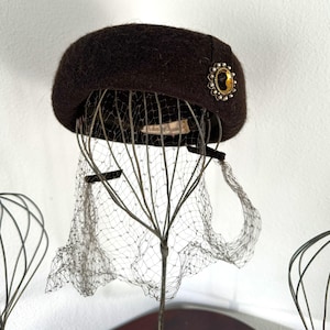 1950s brown Pillbox hat
