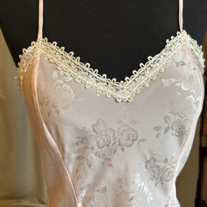 1990s Knee-Length Slip