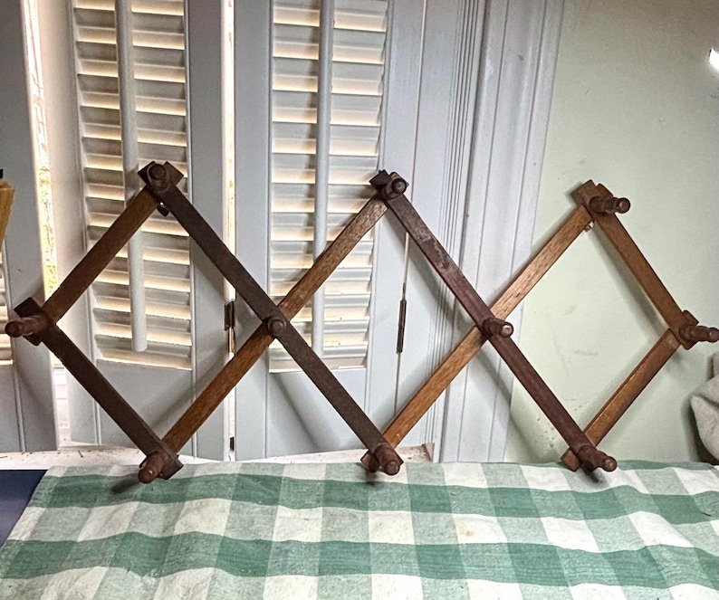 Vintage Wooden Accordion Peg Rack Expandable Wall Hanger Rustic ...