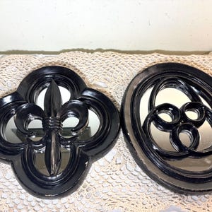 Vintage Black Wall Mirrors Set – Fleur-de-Lis & Oval Knot Design – 1960s 1970s Retro Home Décor, Gothic French Style Wall Accent