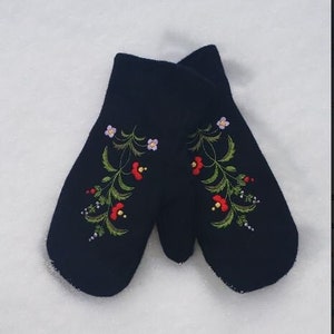 Felted Wool Embroidered Mittens 2024!