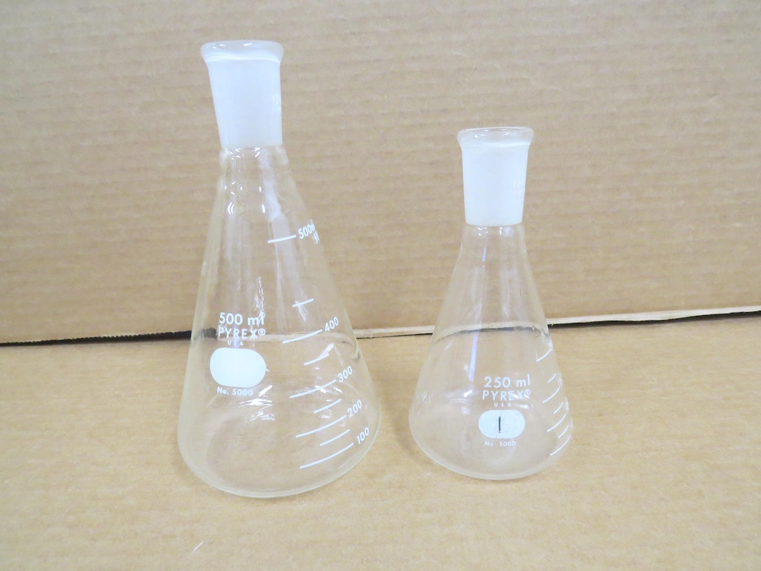 Pair of Corning Pyrex Glass Chemistry Lab Flasks, 500 Ml / 250 Ml - Etsy