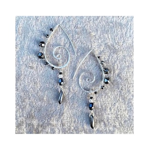 Sterling Silber Gehämmerte Spiralen mit Swarovski Beads, Edelsteinen und Glas Dolch Tropfen