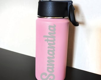 Bouteille d'eau personnalisée de 16 oz | Bouteille d'eau avec nom personnalisé | Bouteille en acier inoxydable gravée au laser | Cadeau pour enfants | Gourde isotherme