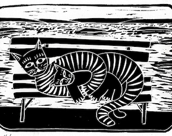 Kssat tuuliajolla / Cats On  Bench