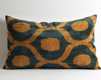 velvet pillow, handwoven pillow, ikat, ikat pillow, velvet, throw pillow, pillow cover, accent pillow, velvet ikat pillow, ikat pillows