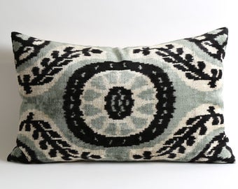 velvet pillow, decorative pillow, ikat, ikat pillow, velvet, throw pillow, pillow cover, accent pillow, velvet ikat pillow, pillow,handmade