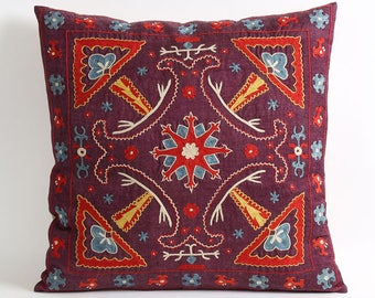 Suzani pillow cover Artemis, Suzani cushion