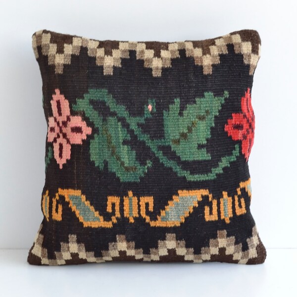 Moldovan Embroidered Kilim Wool Pillow Cover - Decorative Modern Floral Pillowcase Green Red Cream Pillow White Floral Cushion Cover