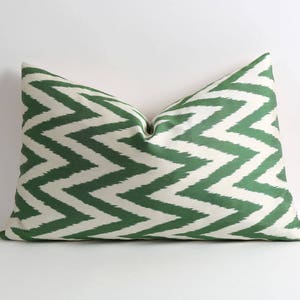 Cojín ikat de seda Lorena, funda de almohada ikat de seda