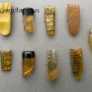 Old Bakelite dress clip 1920&#39;s Art deco
