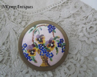 1930's enamel brooch for the collector