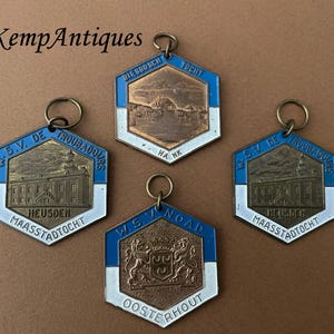 Alte Emaille Medaille/Anhänger x 4